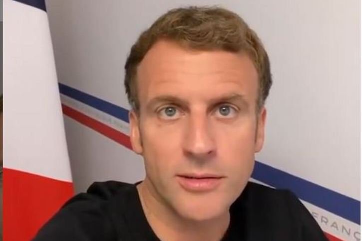 En vacances au fort de Brégançon (sud), Emmanuel Macron a diffusé sur les réseaux sociaux une courte vidéo d'une minute où il se filme lui-même. © Compte Instagram d'Emmanuel Macron