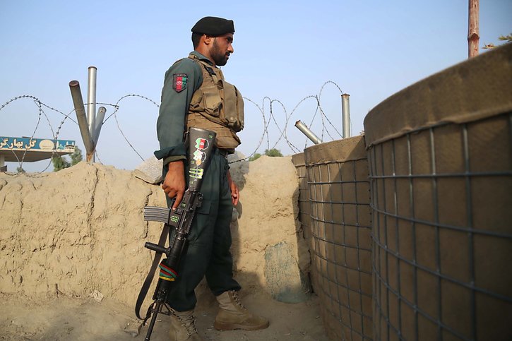 Les forces afghanes tentent d'empêcher les talibans de s'emparer d'une première capitale provinciale. © KEYSTONE/EPA/GHULAMULLAH HABIBI