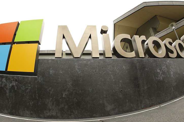 Microsoft est le deuxième groupe au monde du cloud, derrière Amazon (archives). © KEYSTONE/AP/TED S. WARREN