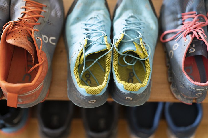 Le fabricant de chaussures de sport On, qui doit débuter ce mercredi sa cotation à la Bourse de New York, devrait faire un début remarqué sur Wall Street. (archives) © KEYSTONE/GAETAN BALLY