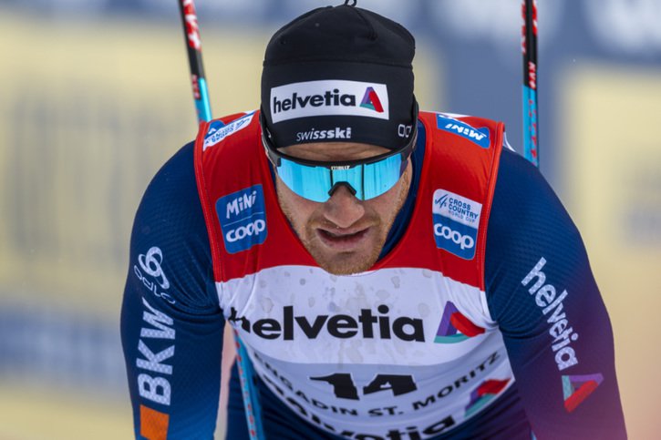 Dario Cologna s'est blessé lors d'un entraînement de ski à roulettes © KEYSTONE/GIAN EHRENZELLER