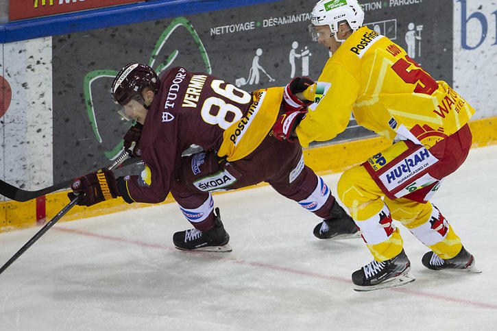 Viktor Lööv (à droite) restera fidèle à Bienne pendant deux saisons. © KEYSTONE/SALVATORE DI NOLFI