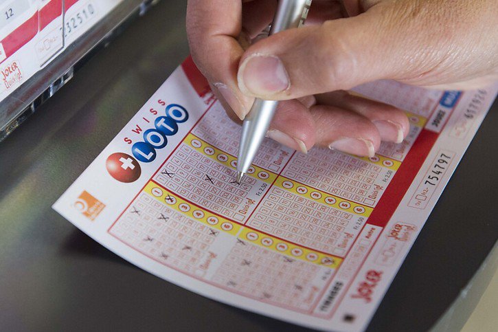 Lors du prochain tirage du Swiss Loto samedi, 10,5 millions de francs seront en jeu (archives). © KEYSTONE/THOMAS DELLEY