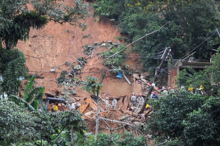 La ville de Petropolis a déjà connu des pluies diluviennes et des glissements de terrain meurtriers à plusieurs reprises, comme ici en mars 2013 (archives). © KEYSTONE/EPA/TANIA REGO / HANDOUT