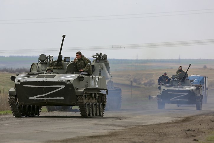 Le ministère russe de la défense a appelé à la reddition de "tous les militaires ukrainiens" (image d'illustration). © KEYSTONE/AP/Alexei Alexandrov