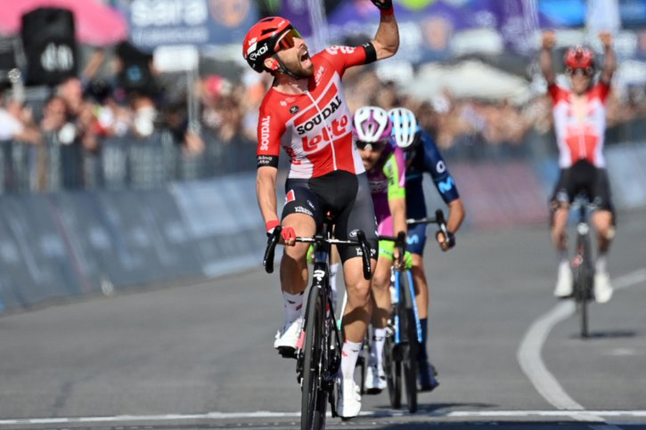 Thomas De Gendt a remporté la 8e étape du Giro samedi à Naples © KEYSTONE/AP/Massimo Paolone