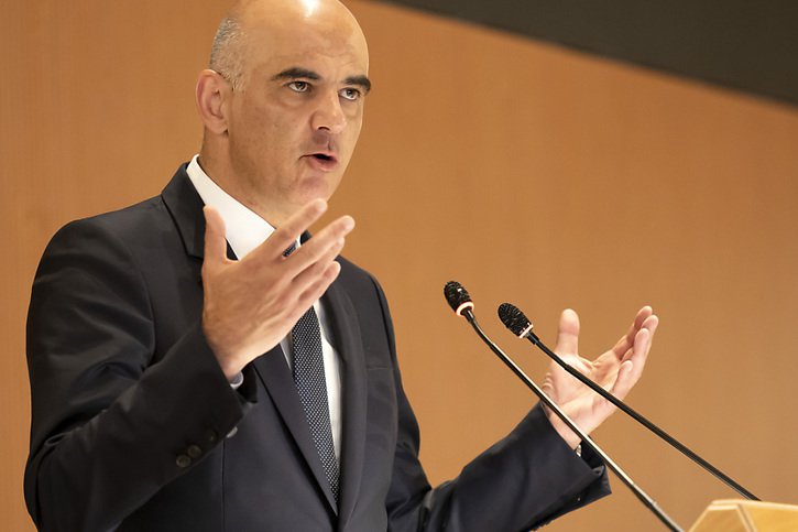 Le conseiller fédéral Alain Berset a répété que la Suisse était favorable à un renforcement des instruments de réponse aux pandémies avec l'Organisation mondiale de la santé (OMS) au centre du dispositif. © KEYSTONE/SALVATORE DI NOLFI