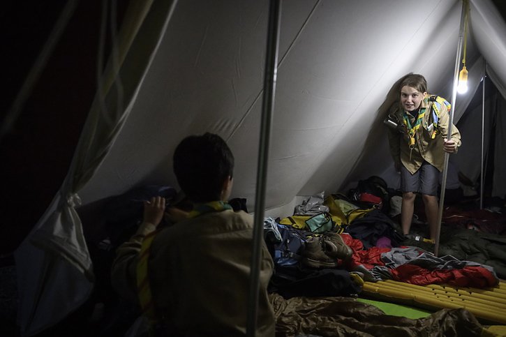 Plus de 30'000 scouts ont dormi sous tente dans la vallée de Conches à Ulrichen (VS) ces deux dernières semaines (archives). © KEYSTONE/EPA/GABRIEL MONNET
