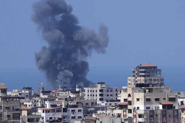 L'armée israélienne assure viser à Gaza des sites appartenant au Jihad islamique. © KEYSTONE/AP/Adel Hana