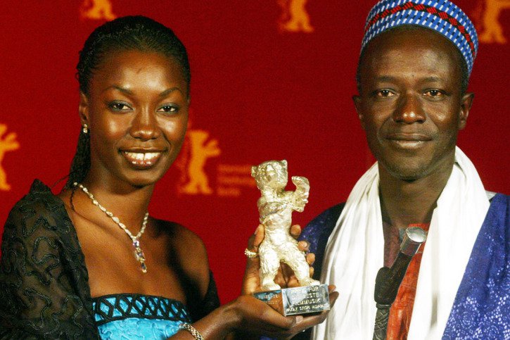 L'actrice Rokhaya Niang et le réalisateur Moussa Sene Absa avaient été récompensés à Berlin pour le film "Madame Brouette", qui fait l'ouverture du festival lausannois (archives). © KEYSTONE/AP/MARKUS SCHREIBER