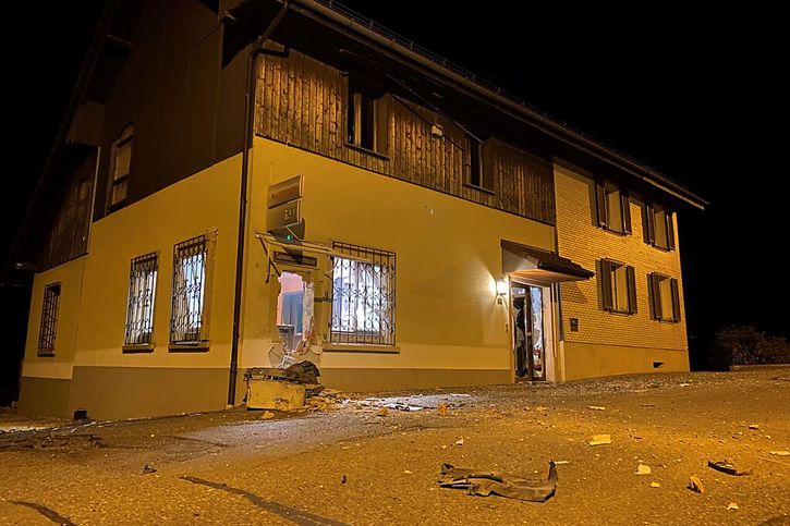 L'explosion a provoqué un trou dans le mur. © Kantonspolizei Aargau