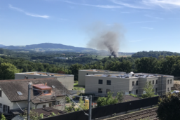 Un feu s'est déclaré dans un centre de tri de déchets à Posieux