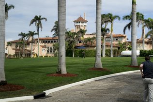 Trump annonce que sa résidence en Floride a été "perquisitionnée"