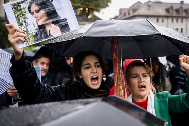 Lausanne: manifestation de soutien aux femmes iraniennes