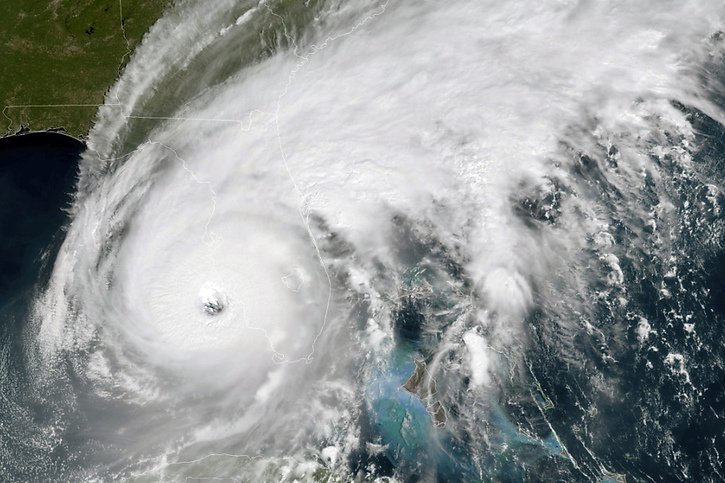 L'ouragan Ian, considéré comme "extrêmement dangereux", a touché terre mercredi après-midi en Floride. © KEYSTONE/AP