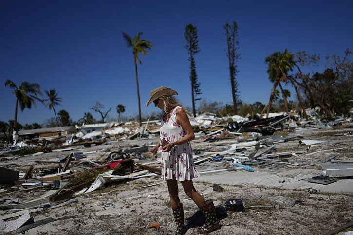 L'ouragan devenu tempête a dévasté de nombreuses habitations en Floride. © KEYSTONE/AP/Rebecca Blackwell