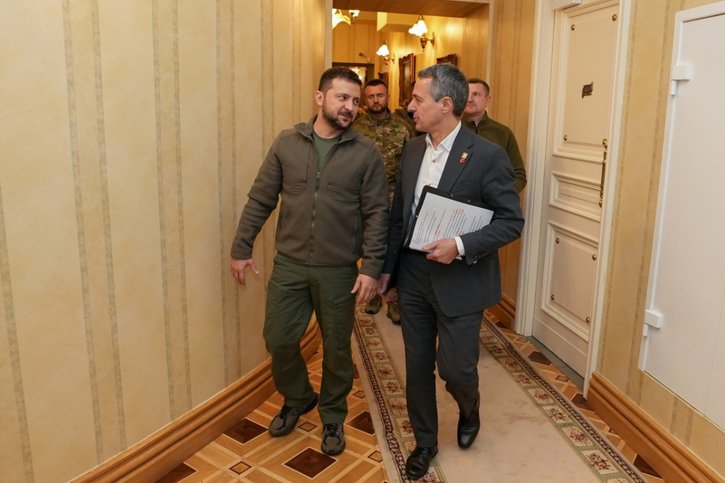 C'était la quatrième fois qu'Ignazio Cassis rencontrait le président ukrainien Volodymyr Zelensky. © KEYSTONE/EDA/PASCAL LAUENER