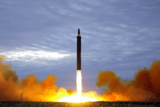 Pyongyang tire un missile balistique vers la mer du Japon