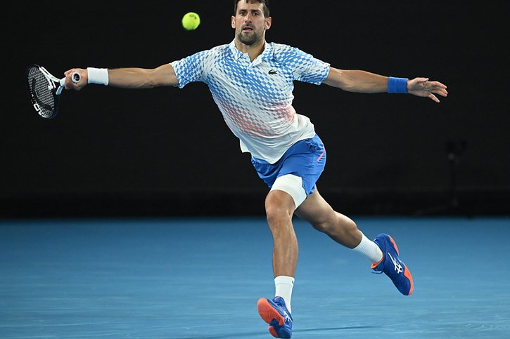 Novak Djokovic en route vers son dixième titre à Melbourne. © KEYSTONE/EPA/JAMES ROSS