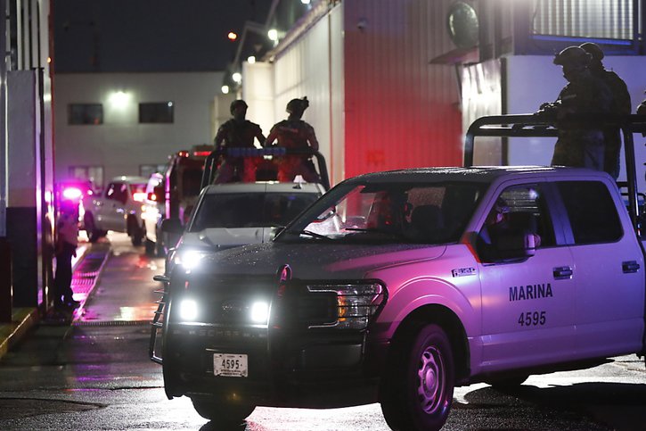 Des hommes lourdement armés ont ouvert le feu dans la nuit de vendredi à samedi dans une boîte de nuit située dans l'Etat du Zacatecas (cliché symbolique/Keystone archives). © KEYSTONE/EPA EFE/JOSE MENDEZ