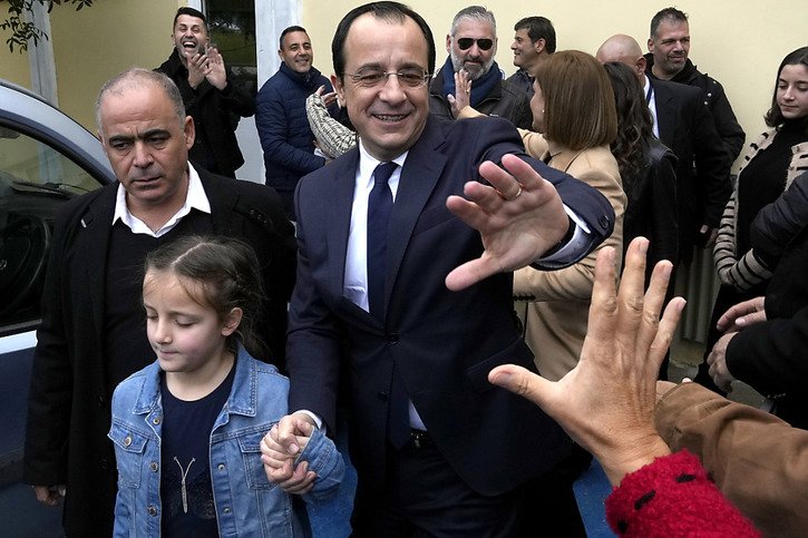 L'ancien chef de la diplomatie de Chypre, Nikos Christodoulides, est arrivé en tête du premier tour de la présidentielle. © KEYSTONE/AP/Petros Karadjias
