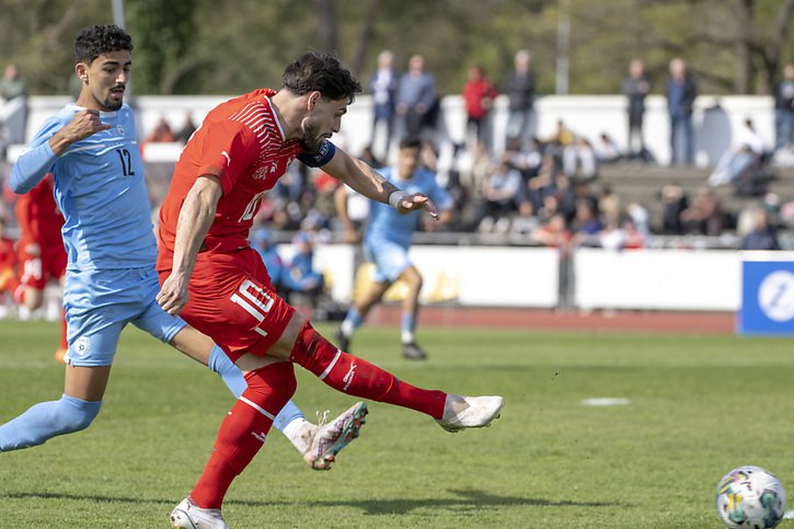 Kastriot Imeri n'a pas manqué sa chance pour le 1-1, bien servi par Ndoye. © KEYSTONE/GEORGIOS KEFALAS