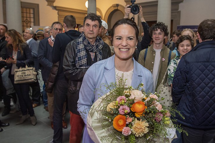 Avec l'élection de Michaela Tschuor, c'est la première fois depuis huit ans qu'une femme est élue au Conseil d'Etat lucernois. Le canton n'a été gouverné que par des hommes au cours des huit dernières années. © KEYSTONE/URS FLUEELER