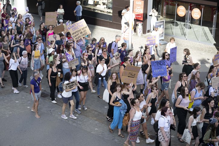 Le Conseil général de Fribourg soutient la grève féministe