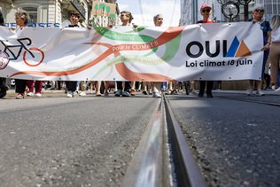 Une double manifestation pour le climat à Genève