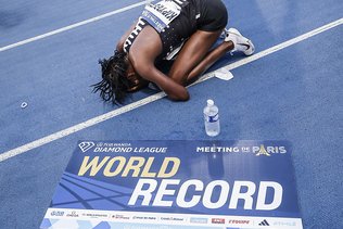 Faith Kipyegon s'offre un nouveau record du monde