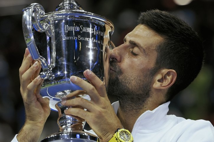 Commentaire: inimitable Djokovic