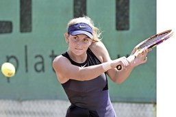 Tennis: La Bulloise Lara Russiniello se lance en pro