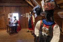 Tavel: une exposition de belles tenues au Musée singinois