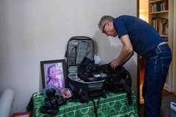 Un photojournaliste suisse vit l’enfer à Hong Kong