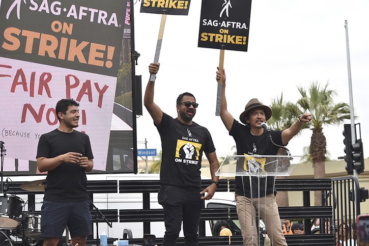 Les acteurs d'Hollywood ont fait grève pendant plusieurs mois, perturbant l'industrie du cinéma (archives). © KEYSTONE/AP Invision/RICHARD SHOTWELL