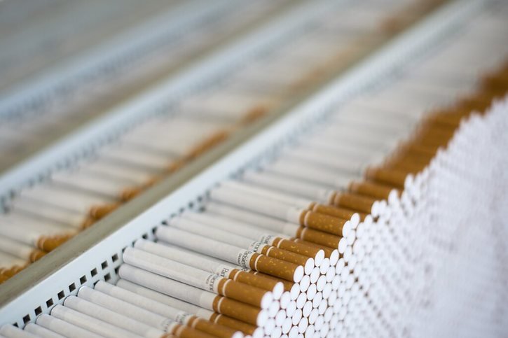 British American Tobacco (BAT) a expliqué que la morosité de l'économie américaine impactait certaines de ses marques de cigarettes. (archives) © KEYSTONE/STEFAN MEYER