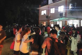 Séisme de magnitude 6,9 au large du sud des Philippines