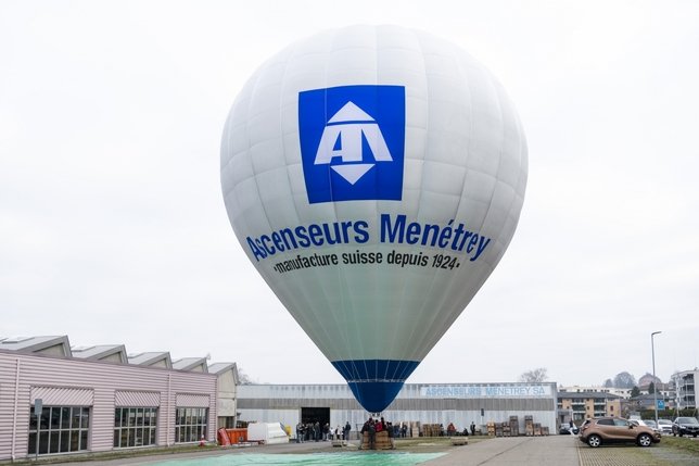 Romont: Pour ses 100 ans, Ascenseurs Menétrey s’offre une montgolfière
