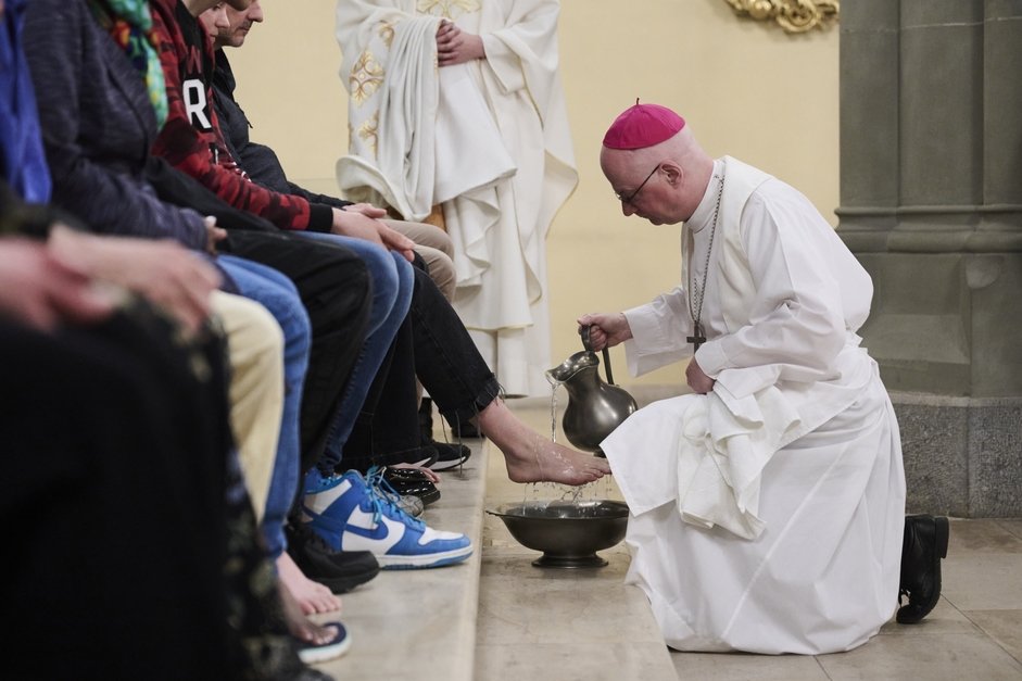 Tradition: «L’évêque est venu me laver les pieds»