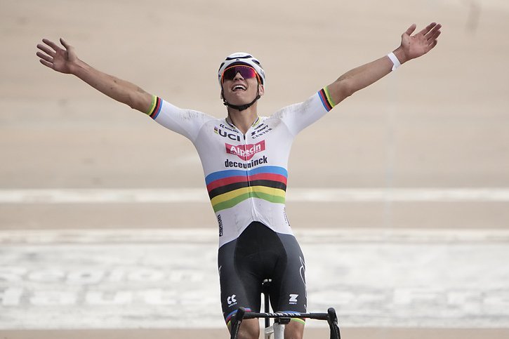 Mathieu van der Poel visera le titre olympique sur route © KEYSTONE/AP/CHRISTOPHE ENA
