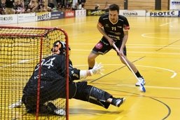 Unihockey: Fribourg est revenu sur terre à Coire